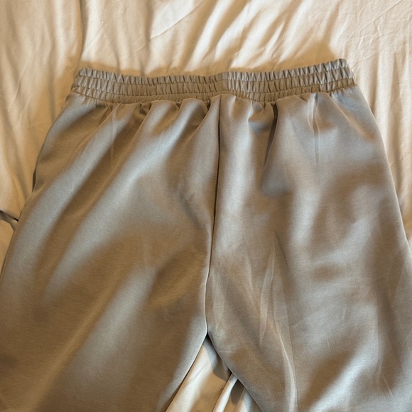 Avia women’s ScubaKnit grey fog pleat joggers - Picture 4 of 4